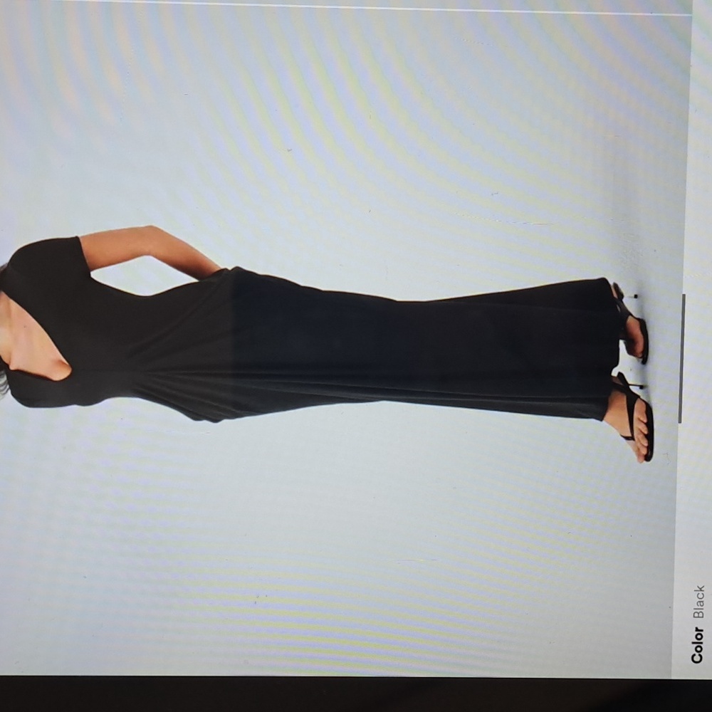 XSMALL    HALARA V NECK STACKED RUCHED MAXI DRESS